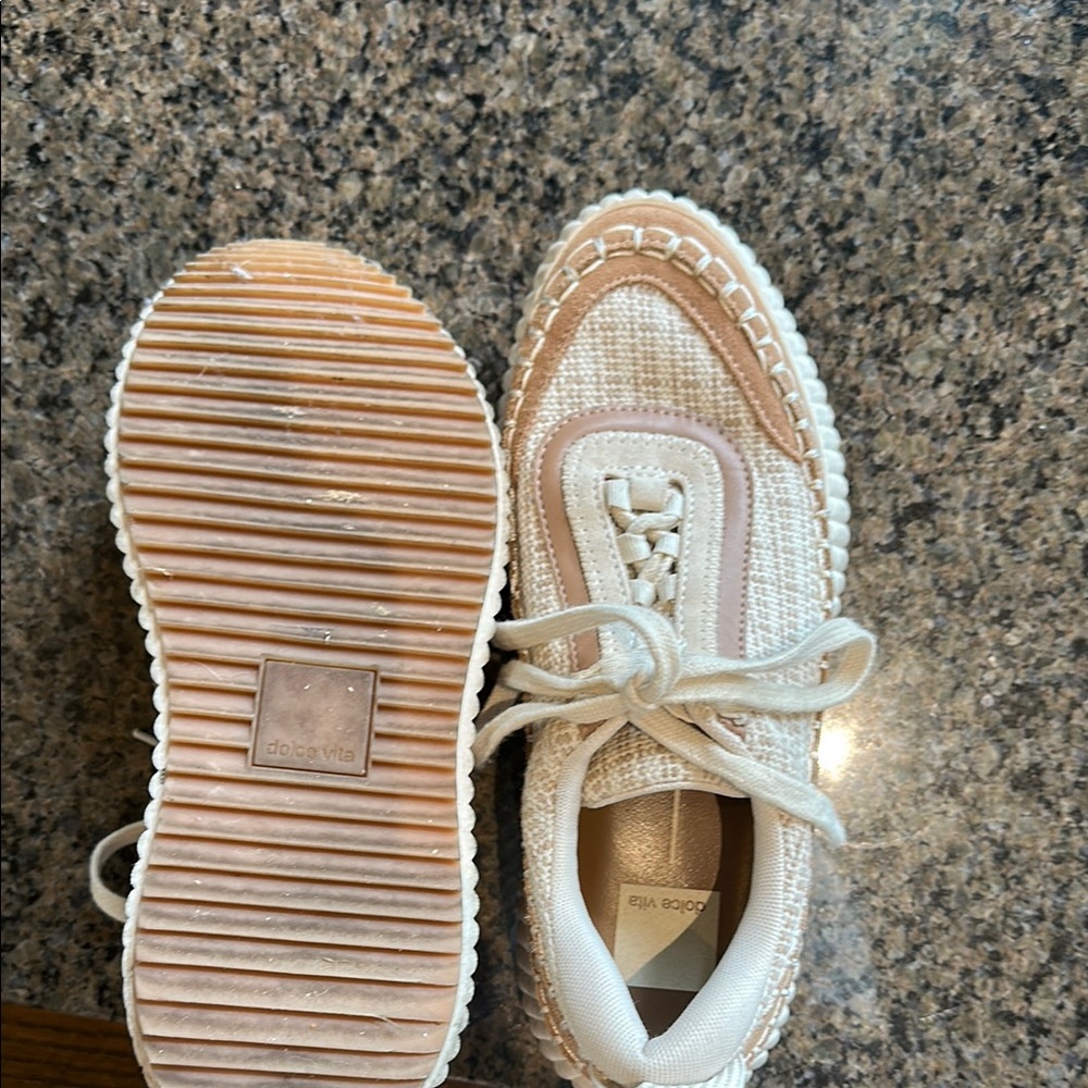 Dolce Vita Off-White Textured Lace-Up Sneakers